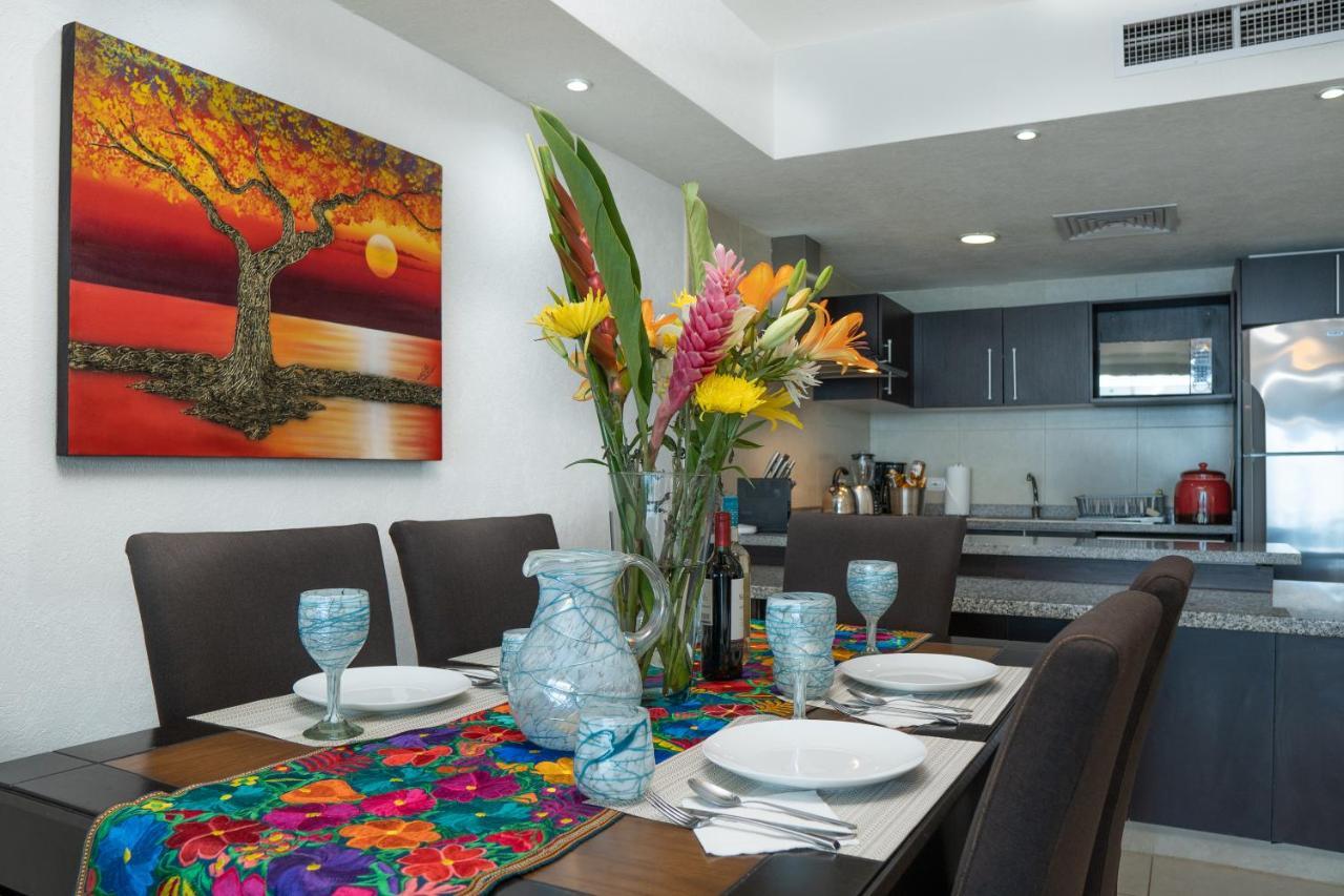 Ocean Front Condo Sleeps 4 Adults-Grand Venetian T3000-1606 Puerto Vallarta Luaran gambar